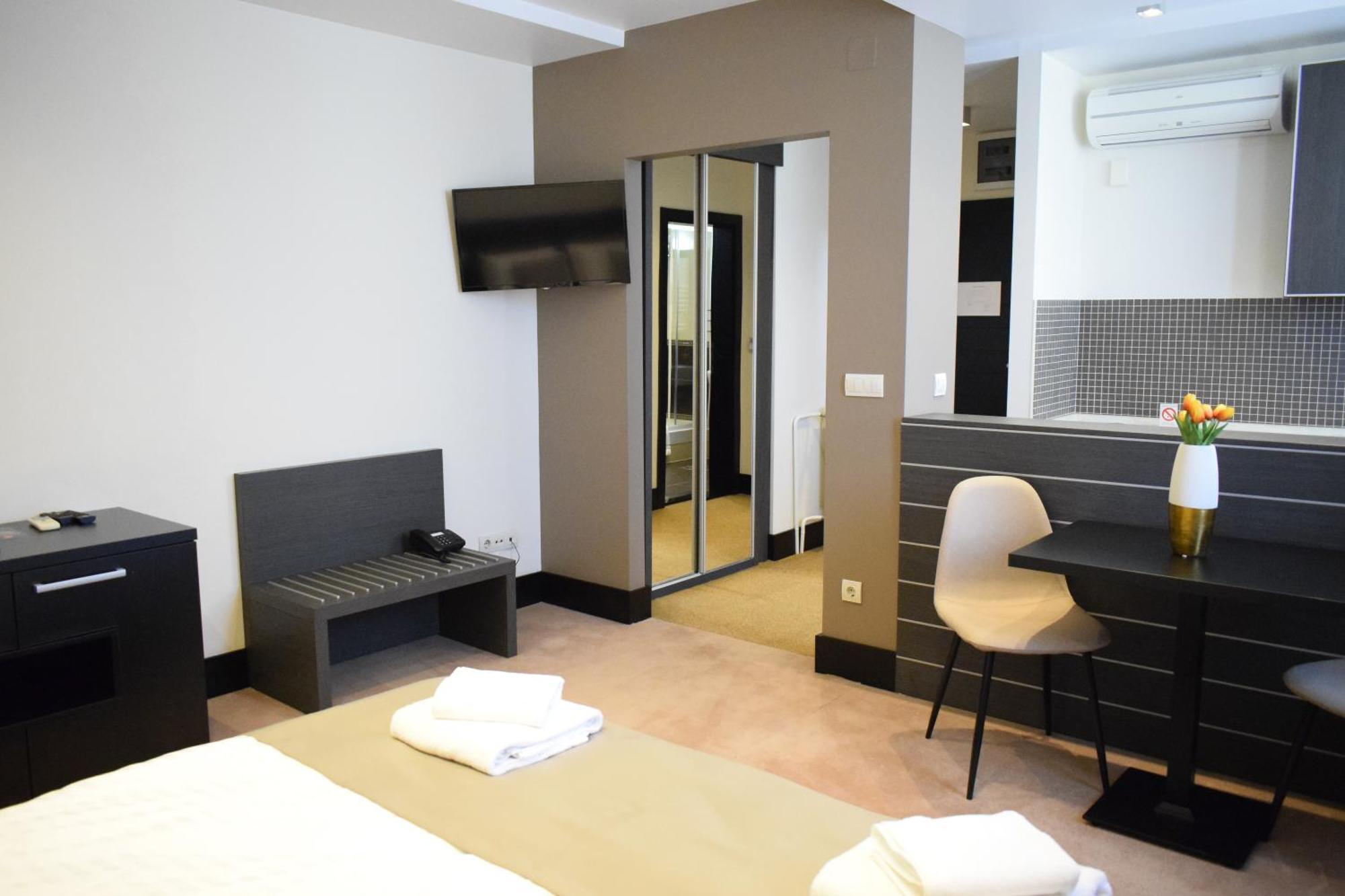 Hotel Sun Loznica Luaran gambar
