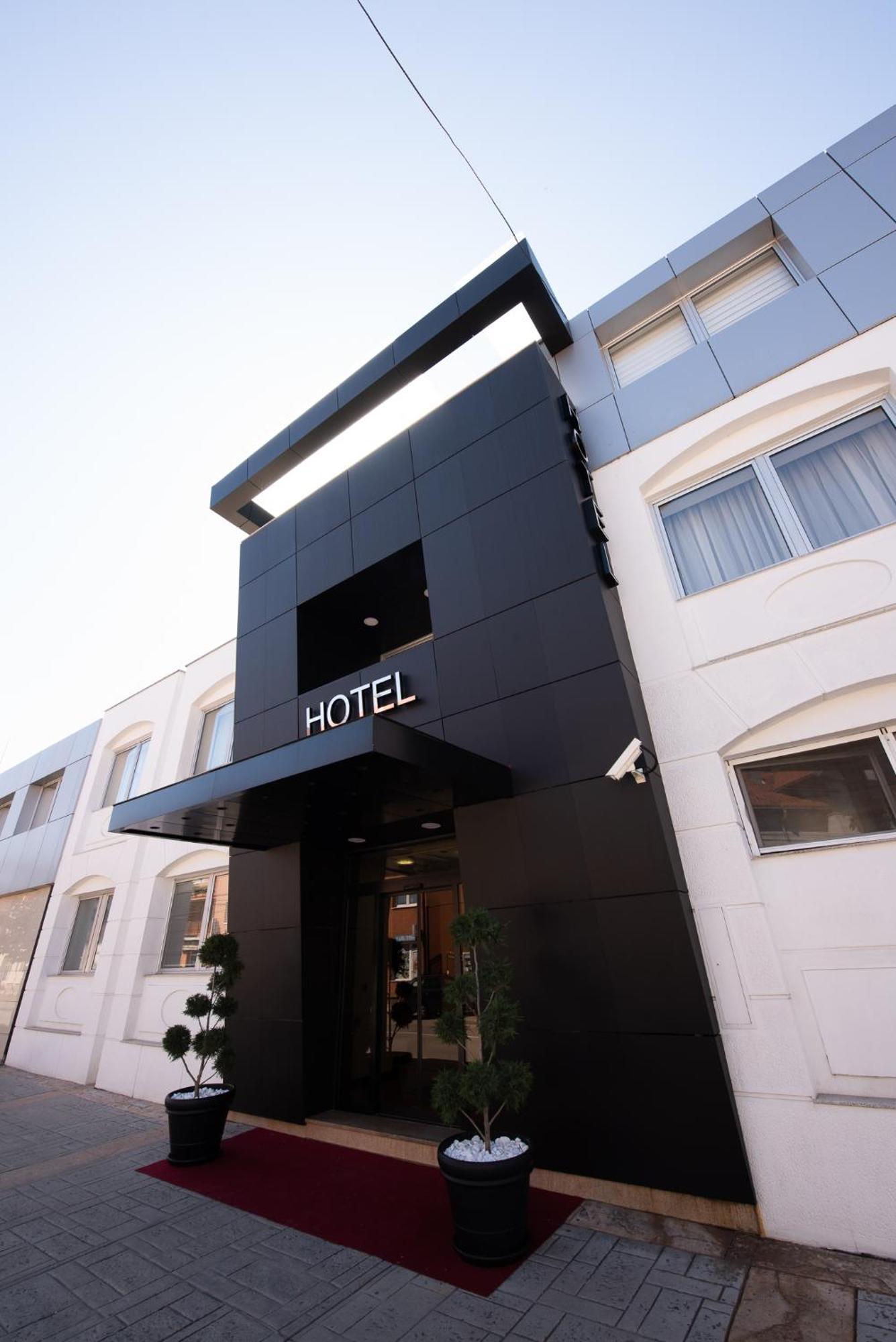 Hotel Sun Loznica Luaran gambar